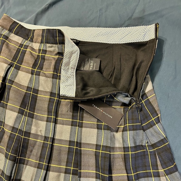 Women’s Tommy Hilfiger School Uniform - Picture 8 of 9